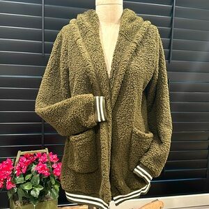 Gaovot fuzzy varsity jacket